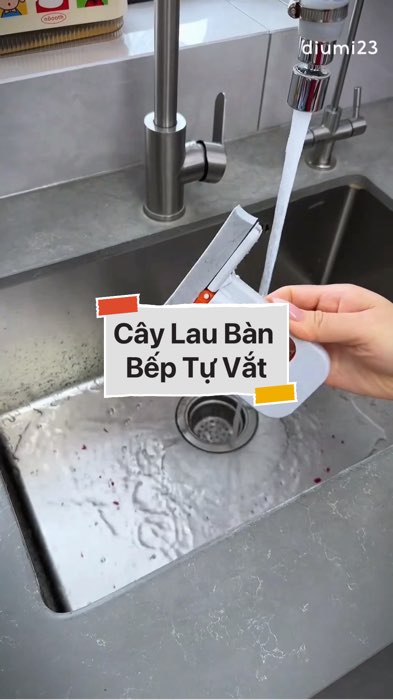 ￼Cây Lau Bàn Bếp Tự Vắt #VideoHangGiaDung#shopeestyle#ShopeeVideo#ShopeeCreator #LuotVuiMuaLien #diumi122