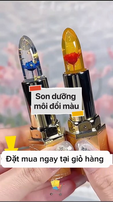 ￼Son dưỡng môi đổi màu #VideohangLamDep#shopeestyle#ShopeeVideo#ShopeeCreator #LuotVuiMuaLien#KOLUyTin#Videomuasam #SandealcungKOL #diumi153