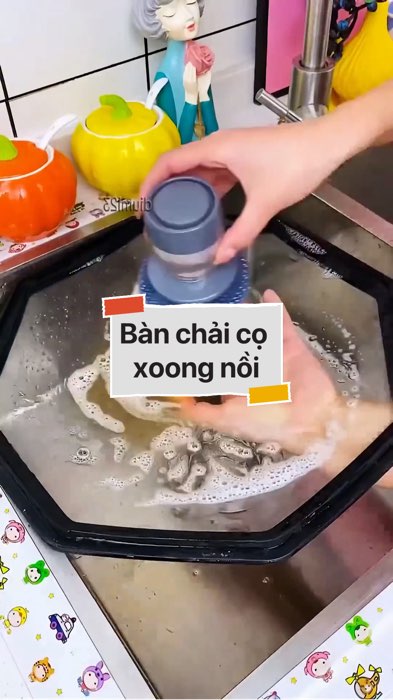 Bàn chải cọ xoong nồi #VideoHangGiaDung#shopeestyle#ShopeeVideo#ShopeeCreator #LuotVuiMuaLien #diumi202