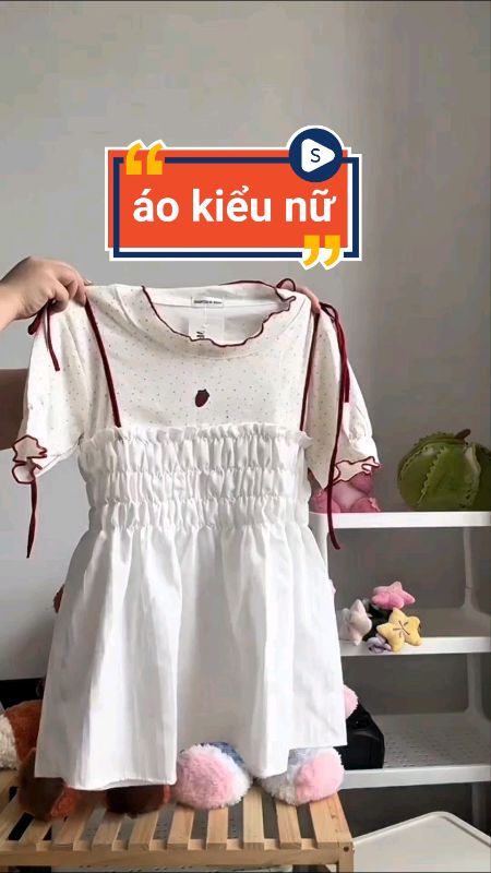 áo thun nữ xinh xắn #aothunnu #sandealcungKOL #ShopeeCreator #LuotVuiMuaLien #VideohangThoiTrang #HangMoiVe #ShopeeVideo