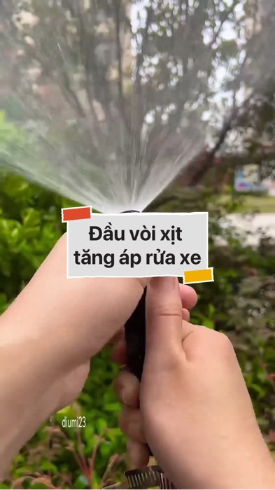 Đầu vòi xịt tăng áp rửa xe cực mạnh #VideohangDoiSong#ShopeeVideo#ShopeeCreator #LuotVuiMuaLien#KOLUyTin#Videomuasam #SandealcungKOL #diumi302