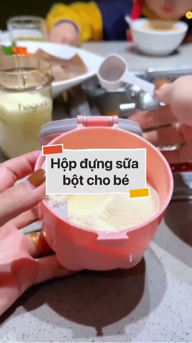 Hộp đựng sữa bột cho bé #VideoHangMevaBe#shopeestyle#ShopeeVideo#ShopeeCreator#LuotVuiMuaLien #diumi607