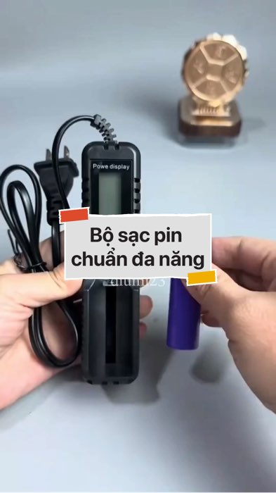 Bộ sạc pin chuẩn đa năng #VideohangDienTu#shopeestyle#ShopeeVideo#ShopeeCreator #LuotVuiMuaLien#KOLUyTin#Videomuasam #SandealcungKOL #diumi720