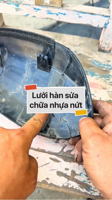 Lưới hàn sửa chữa nhựa nứt #VideohangDoiSong#ShopeeVideo#ShopeeCreator #LuotVuiMuaLien#KOLUyTin#Videomuasam #SandealcungKOL #diumi862