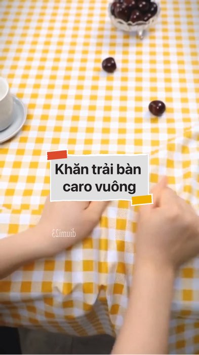 Khăn trải bàn caro vuông #VideoHangGiaDung#shopeestyle#ShopeeVideo#ShopeeCreator #LuotVuiMuaLien #diumi27