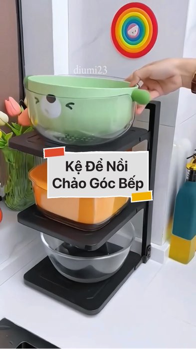 ￼Kệ Để Nồi Chảo Góc Bếp #VideoHangGiaDung#shopeestyle#ShopeeVideo#ShopeeCreator #LuotVuiMuaLien #diumi82