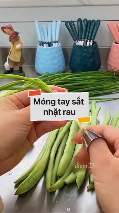 Móng tay sắt nhặt rau #VideohangDoiSong#ShopeeVideo#ShopeeCreator #LuotVuiMuaLien#KOLUyTin#Videomuasam #SandealcungKOL #diumi173