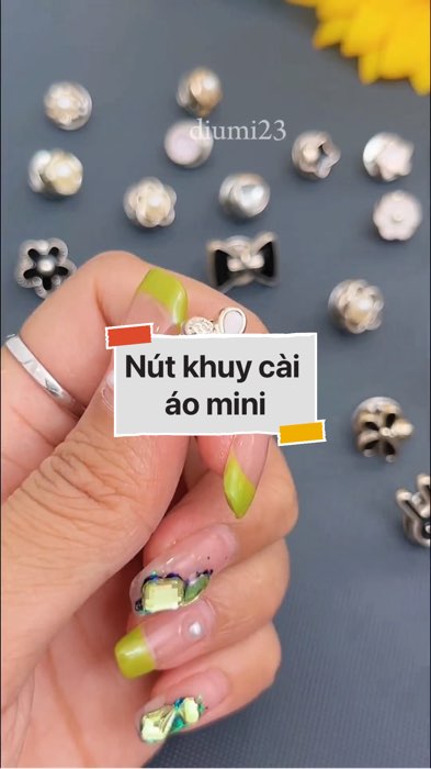 Khuy cài áo mini #VideohangThoiTrang#shopeestyle#ShopeeVideo#ShopeeCreator#LuotVuiMuaLien#KOLUyTin #diumi759