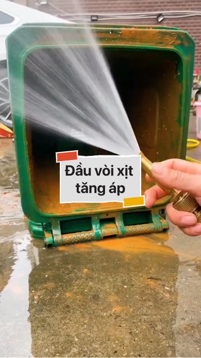 ￼Đầu vòi xịt tăng áp #VideohangDoiSong#ShopeeVideo#ShopeeCreator #LuotVuiMuaLien#KOLUyTin#Videomuasam #SandealcungKOL #diumi97