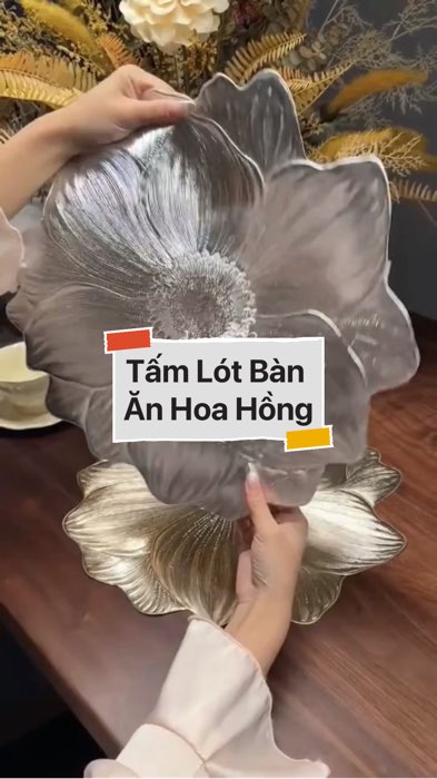 Tấm Lót Bàn Ăn Hoa Hồng #VideoHangGiaDung#shopeestyle#ShopeeVideo#ShopeeCreator #LuotVuiMuaLien #diumi120