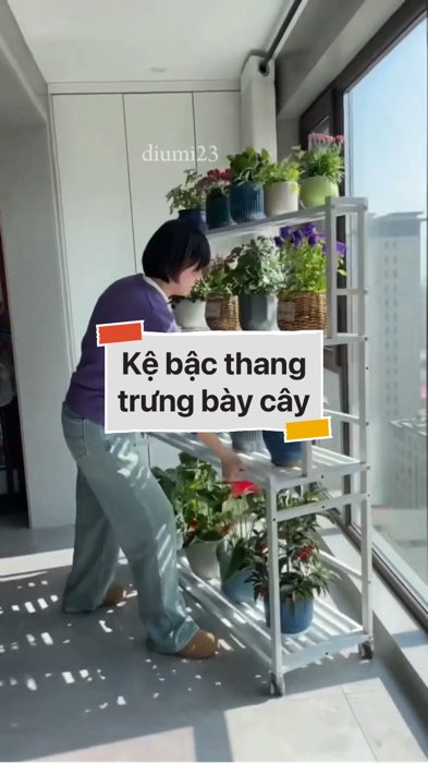 ￼ Kệ bậc thang trưng bày cây #VideoHangGiaDung#shopeestyle#ShopeeVideo#ShopeeCreator #LuotVuiMuaLien #diumi315