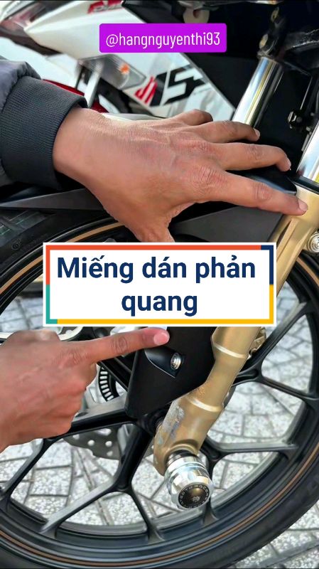 Miếng dán phản quang #Videohangnhacua #KOLUyTin #shopeecreator #xuhuong #ShopeeVideo #hangmoive #luotvuimualien #shopxuhuong #videomuasam #miengdan