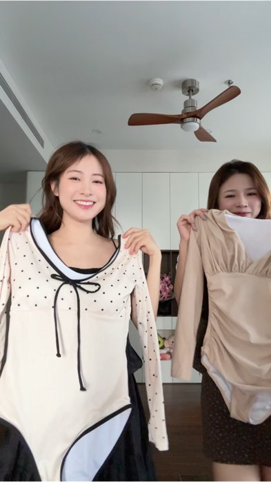 Đồ bơi  #ShopeeLamDep #KOLUyTin #ShopeeCreator #ShopeeStyle #videomuasam #LuotVuiMuaLien #shopxuhuong #ShopeeVideo #SandealcungKOL #HangMoiVe