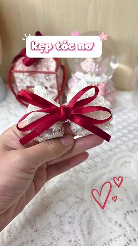 Kẹp tóc nơ xinh xắn #SandealcungKOL #LuotVuiMuaLien #shopeeVideo #videohangThoiTrang #ShopeeaCreator