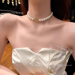 Vòng cổ choker hạt trai mix charm phong cách Hàn Quốc