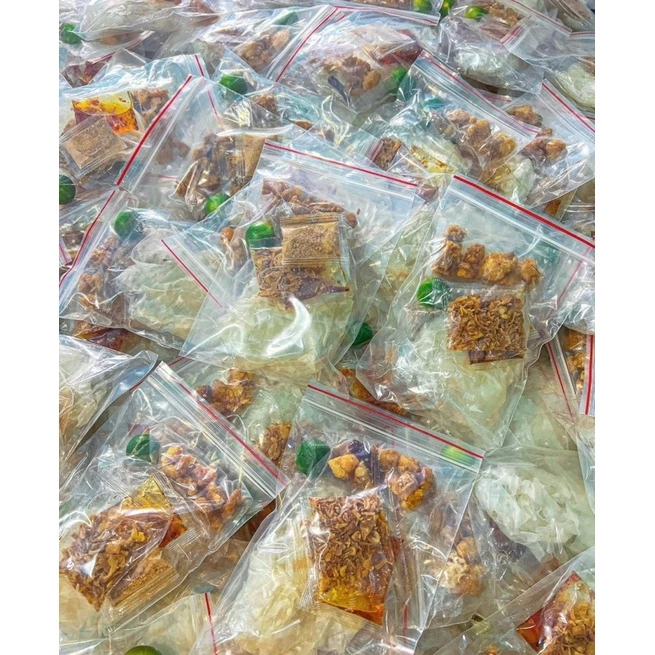 Bánh tráng dẻo ớt rim hành phi tóp mỡ