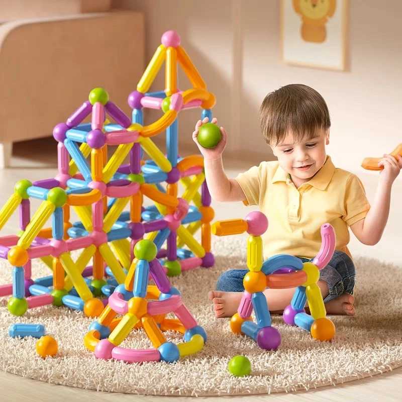 Xếp hình lắp ghép nam châm cho bé thoả sức sáng tạo 36 chi tiết và 64 chi tiết