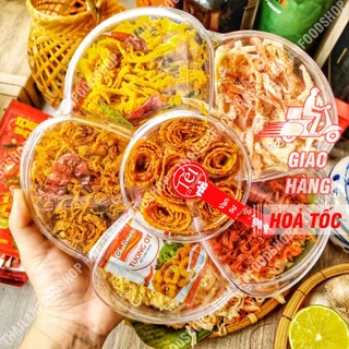 Hộp Khô Hoa Mai Lục Vị (Khô Bò/ Khô Mực Cán/ Khô Mực Sợi Hấp Dừa/ Khô Heo Tỏi/ Chà Bông Ruốc Heo/ Khô Gà) - Hộp Quà Tết