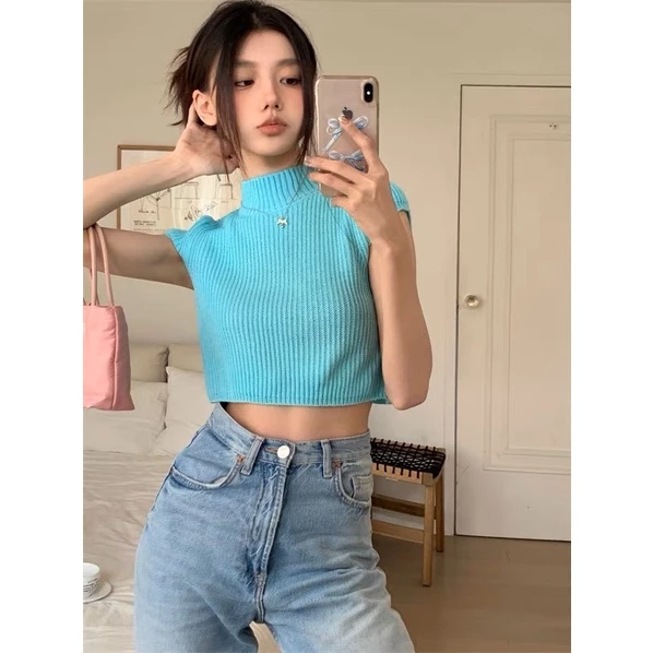 Áo croptop cổ cao