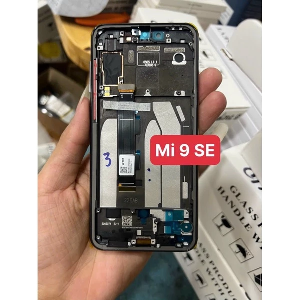 Màn hình xiaomi Mi 9 SE zin hãng liền khung