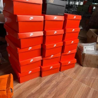 Hộp đựng nike jordan đen dùng đựng dép size từ 36-43 , kích thước 31x19x11 Nike, Jordan, Adidas, MLB, Puma Vans HOT 2023