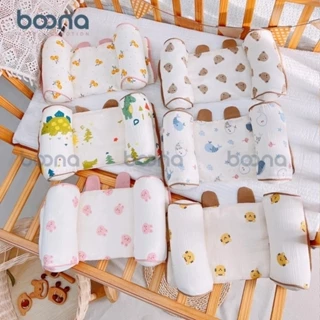 Gối định hình đầu Boona cho bé làm từ vải muslin cao cấp, êm ái, giúp bé ngủ ngon, chống méo đầu, bẹp gáy