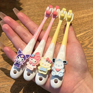 Set 4  Kawaii sanrio Bàn Chải Đánh Răng Lông Mềm Cho Bé 2-12 Tuổi