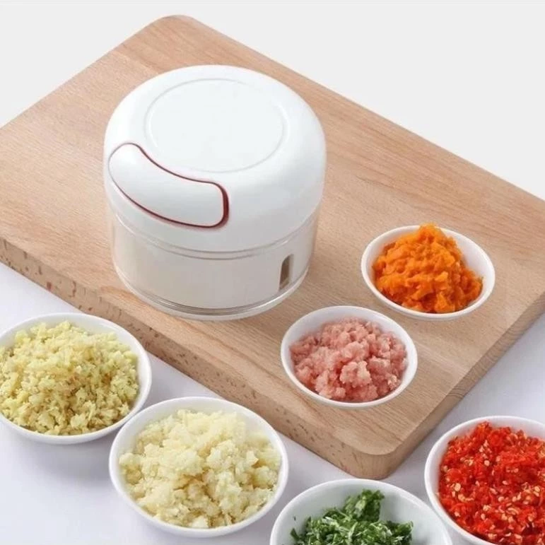 Máy xay tỏi, ớt cầm tay mini siêu tiện lợi,nhỏ gọn,thông minh. Dụng cụ xay tỏi, ớt mini bằng tay