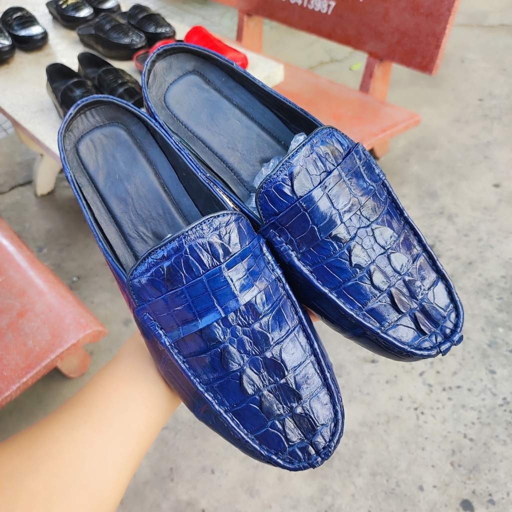 Giày sục nam Vây đuôi cá sấu Navy. Thiết kế đơn giản thanh lịch!