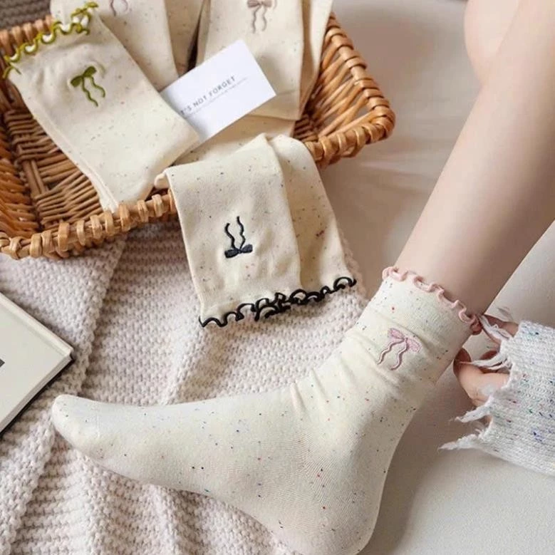 Sét 10 Đôi Tất Nữ Ren Nơ Chấm Sợi Tất Cotton100% Nguyên Chất Nhật Bản Dễ Thương