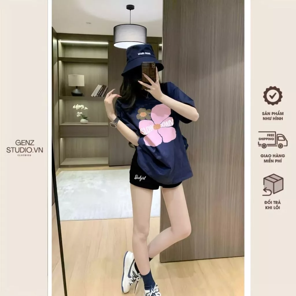 Set Bộ Áo Thun Nữ Form Rộng, Cổ Tròn, Phối Quần Đùi Legging, In Hoa Chất Cotton