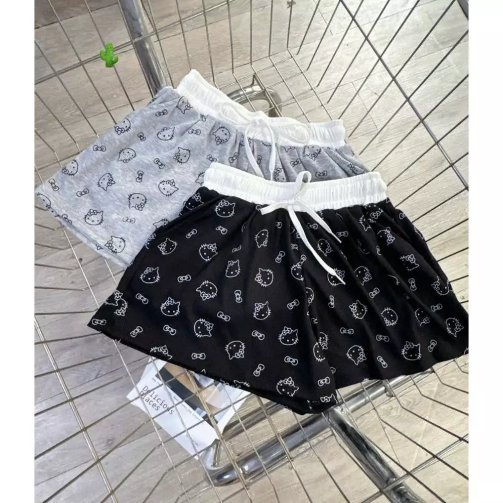 Quần đùi xòe họa tiết hello kitty lưng chun cực hot , chất thun tăm mềm mịn YBM