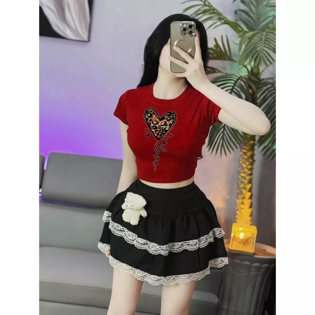 Áo kiểu croptop tay ngắn in trái tim màu da beo cực xinh , có size S M L YBM