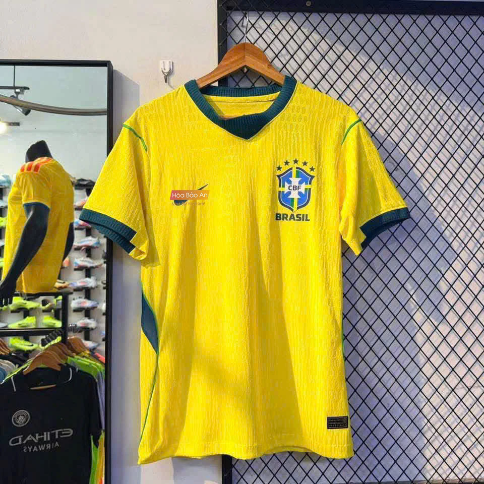 Áo Bóng Đá WC 2026 Đội Tuyển Brazil Sân Nhà Play.e.r - Hàng Nhập Khẩu Thailand