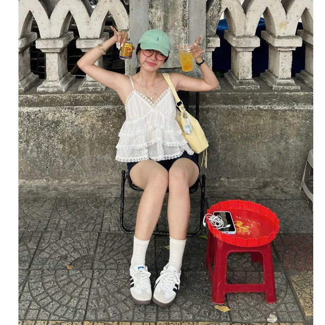 QueenStore (ẢNH OLDSCHOOL) Quần đùi bò giấy mềm cạp cao Q3111 Tata Short