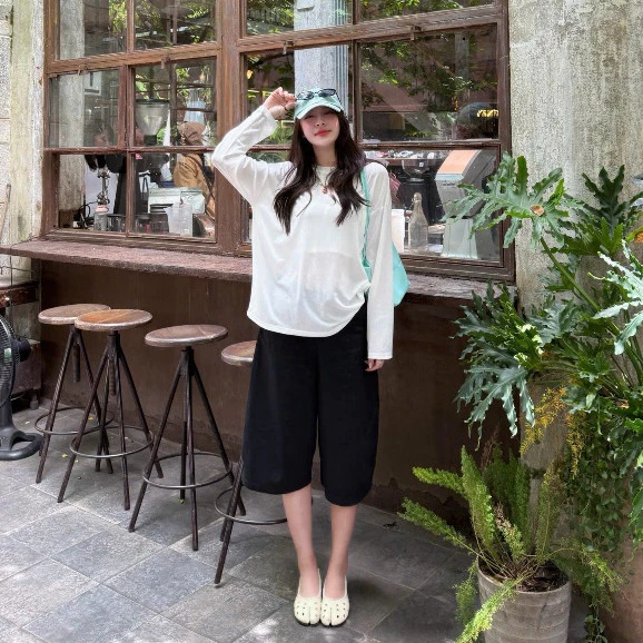 QueenStore (ẢNH OLDSCHOOL) Quần lửng kaki ngố nữ dáng ống cong Q11229.14 NGƠ SHORT