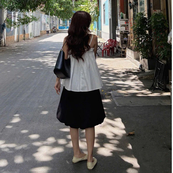 QueenStore (ẢNH OLDSCHOOL) Quần bí dáng lửng ống rộng dây rút Q5882 REPLY Pant