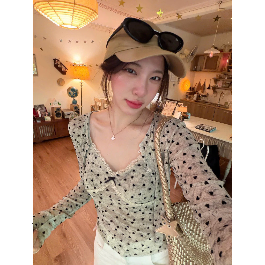 QueenStore (ẢNH OLDSCHOOL) Set áo kiểu 2 chi tiết dáng ôm trái tim A3838 Vevy Set