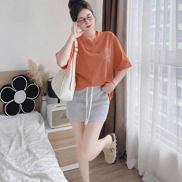 SET BỘ CHÂN VÁY ÁO THUN IN CHỮ 2 MẶT MIX CHÂN VÁY NGẮN CÁ TÍNH
