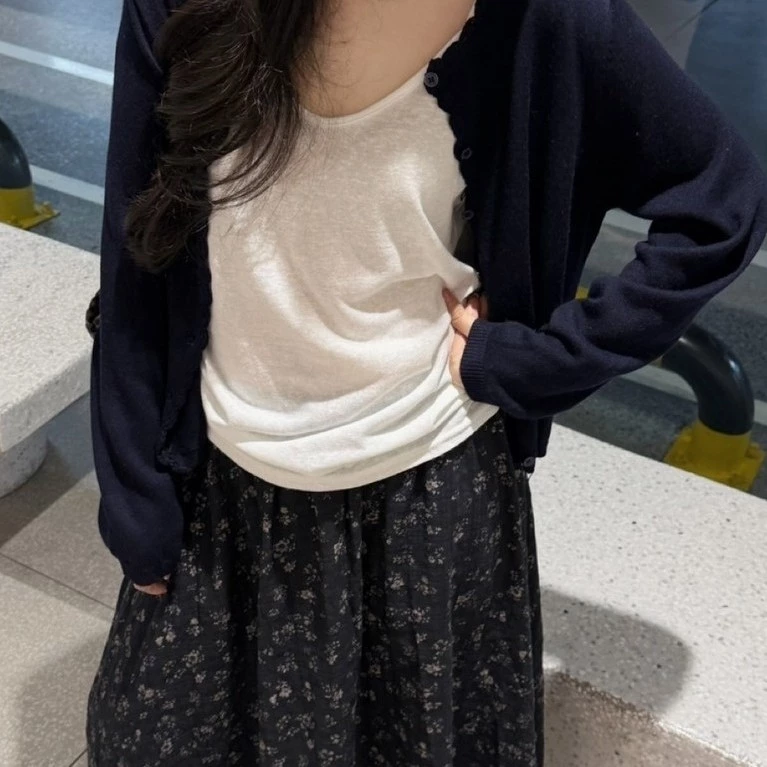 [Steezy] Áo khoác cardigan len trơn cổ tròn viền đan xoắn form vừa- KC8850