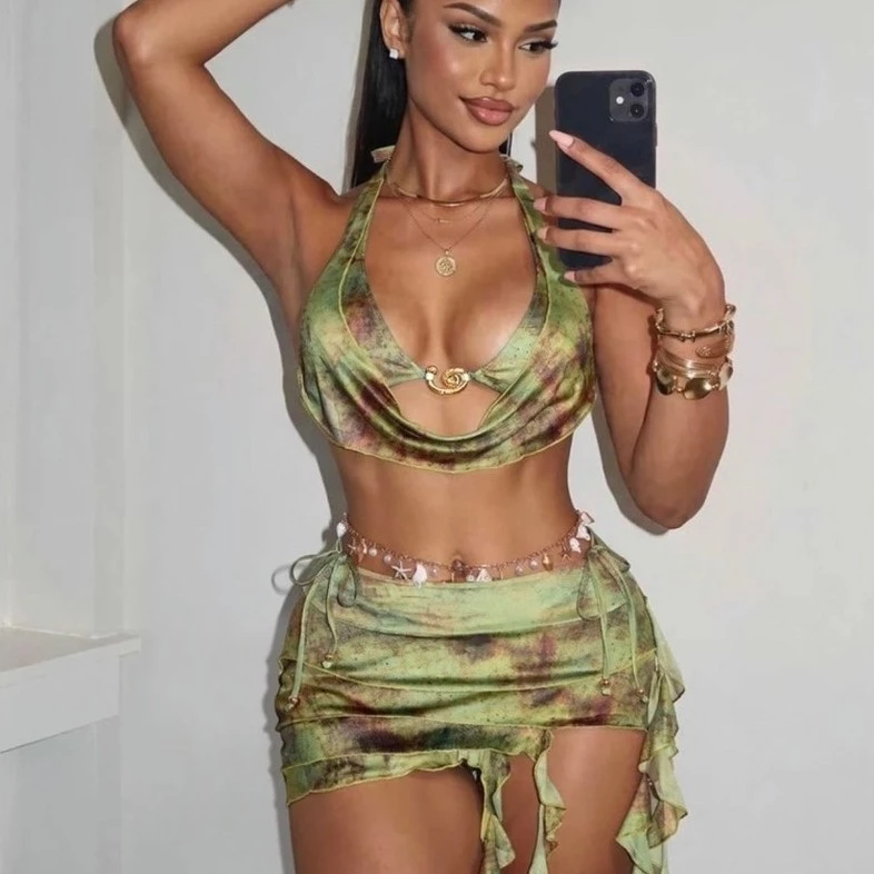 [Order] Set Bikini 3 Món Áo Phối Cổ Đổ Kèm Quần Bikini Và Chân Váy Tua Tua Màu Loang Phù Hợp Đi Biển, Mùa Hè