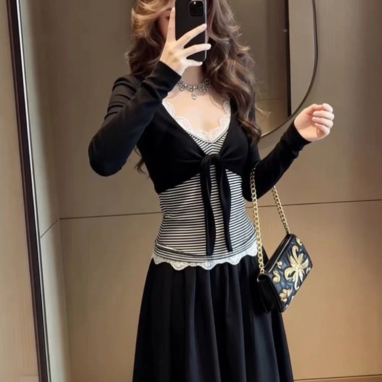 Set Áo Len Nữ 2 Mảnh Màu Đen Áo Khoác Cardigan Phối Áo Trong Dáng Ôm Thời Trang Nữ