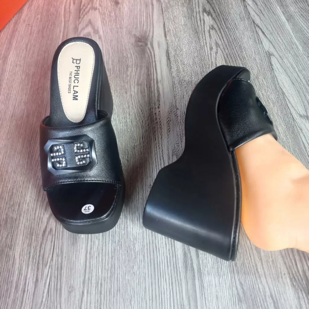 XUỒNG CAO GÓT KHÓA VUÔNG 9P SIZE 35_39 ĐẾ SIÊU NHẸ MANG ÊM CHÂN