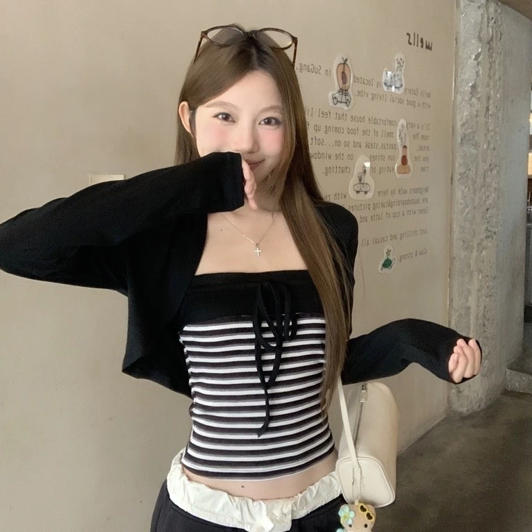 Set Áo Cardigan Nữ Kèm Áo Quây 2 Mảnh Dáng Ngắn Ôm Body Tay Dài Áo Len Dệt Kim