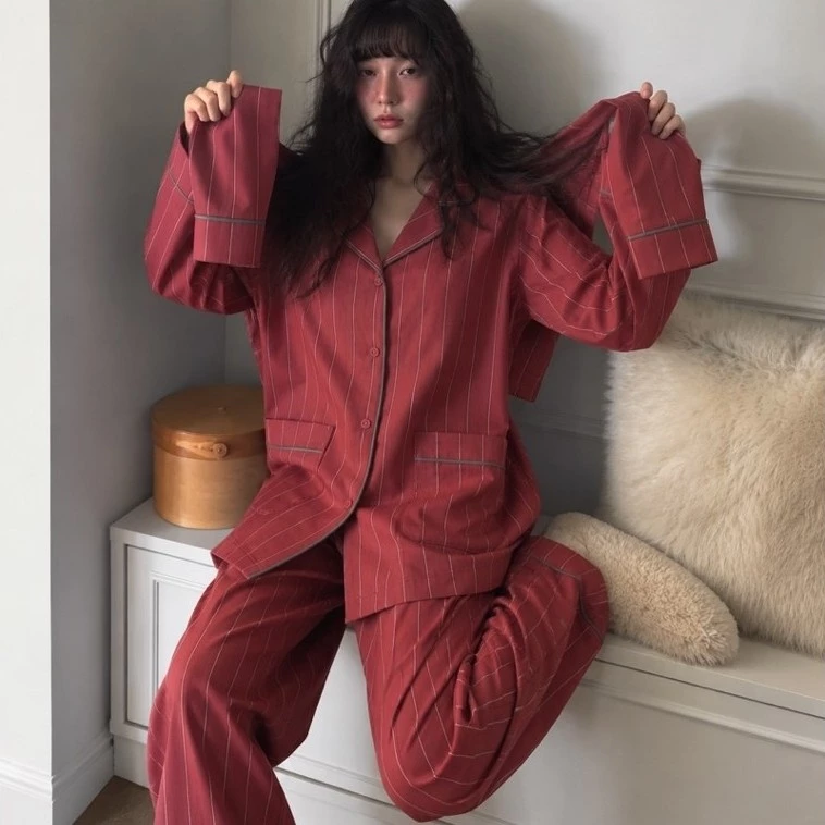 [ Fit to sleep ] Bộ đồ ngủ Vela màu sắc sọc đỏ nâu tone da, được thiết kế trên chất liệu Cotton cao cấp