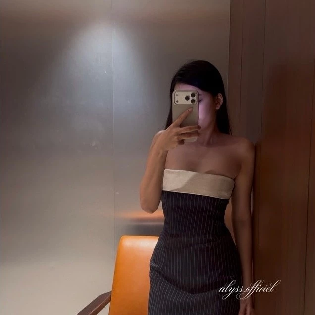 AUDREY DRESS -Đầm sọc thiết kế đúp ngực chất liệu gấm được may 2 lớp