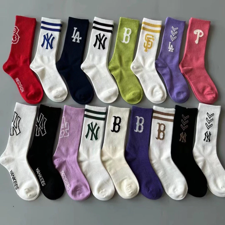Tất/vớ cao cổ MLB phong cách thể thao cá tính, chất cotton thoáng khí, freesize cho nam nữ, nhiều mẫu cao cấp.