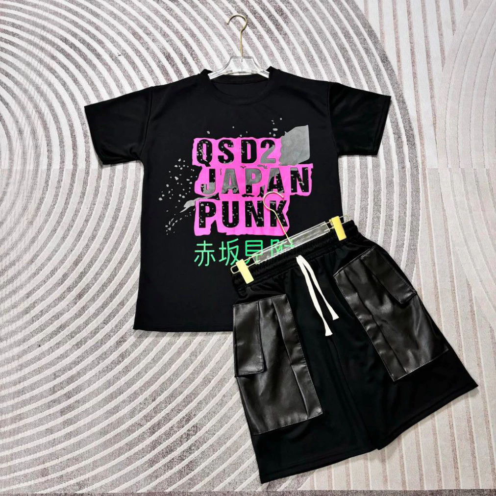 Bộ cộc đen chữ hồng kèm quần sooc vá da chất thun lạnh1 dành cho nam nữ from unisex Boy Phố 2025