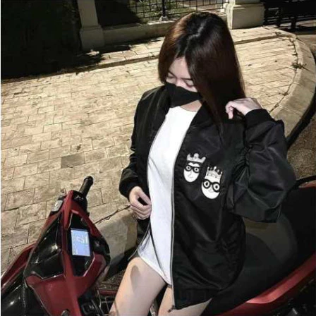Áo khoác gió vương miệng thêu 2 lớp bản bo gân dành cho nam nữ from unisex Boy Phố 2025