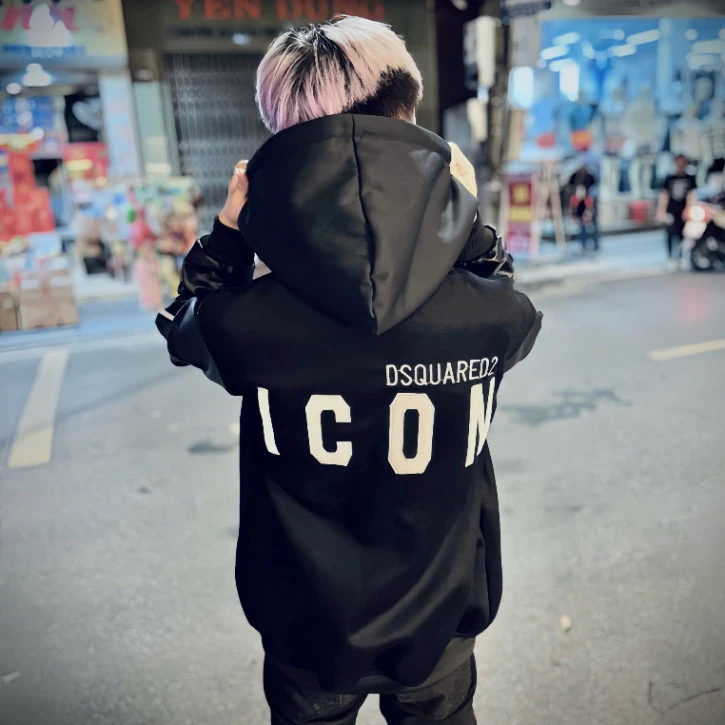 Áo khoác  DSQ iCON Chữ Thêu Phối Tay Da, Áo 2 Lớp Có Lót Gió Và Túi Trong Boy Phố 2025